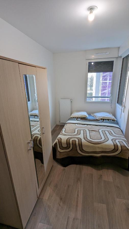 Chambre Dans Appartement Pres Du Roazhon Park Rennes Exterior foto